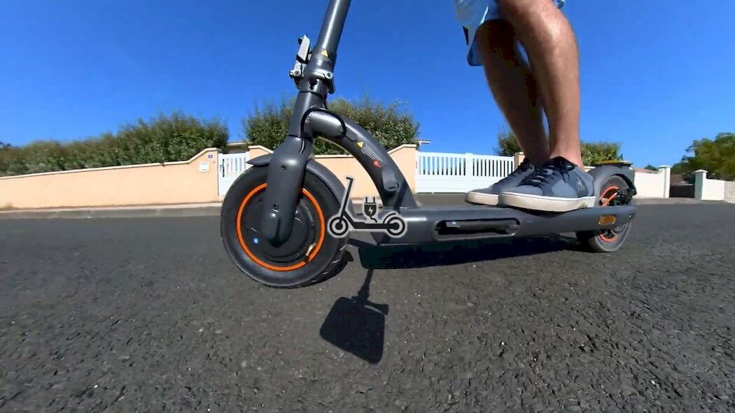 NAVEE N40 Review: This is Light City Electric Scooter!