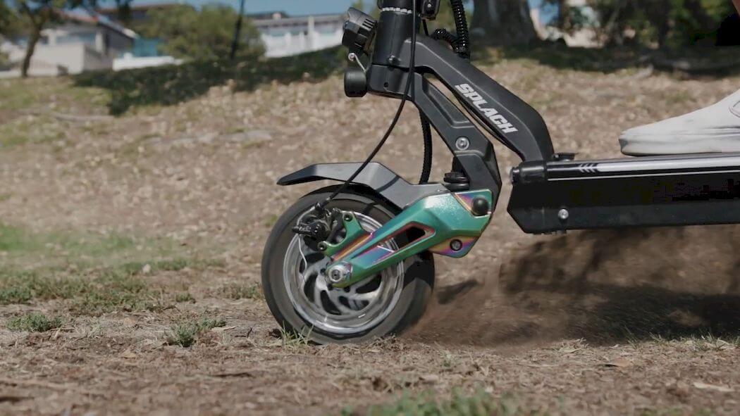 Splach Titan E-Scooter Produce 2600W of Power