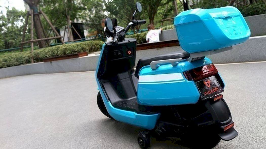 NIU Mavericks NQi: Kids Electric Scooter 2023!