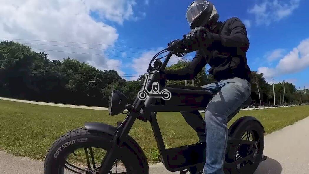 Ride1Up Revv 1 Review: Big and Massive Moped-Style E-Bike!