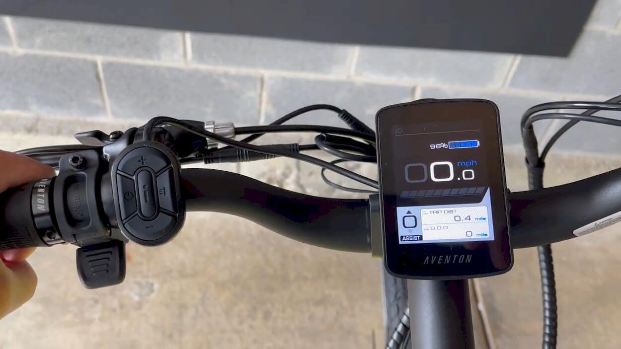 Aventon Soltera Review: Display and Settings
