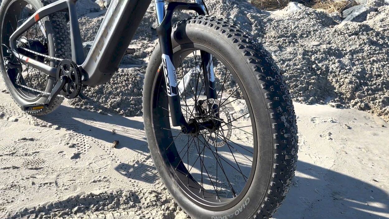 HOVSCO HovAlpha Review: 26 by 4 Chaoyang Tires