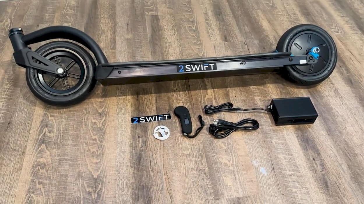 2Swift Board Review: Unboxing and Assembly
