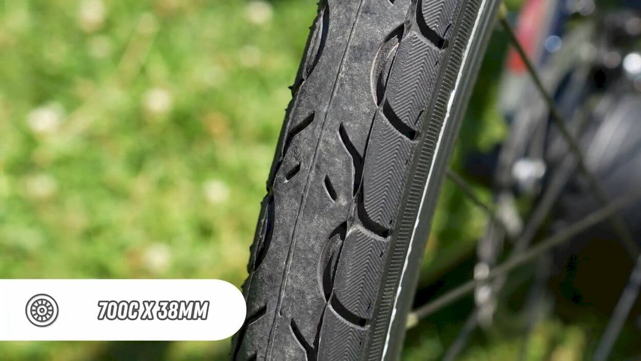 Aventon Soltera.2 Review: 700c by 38mm tires