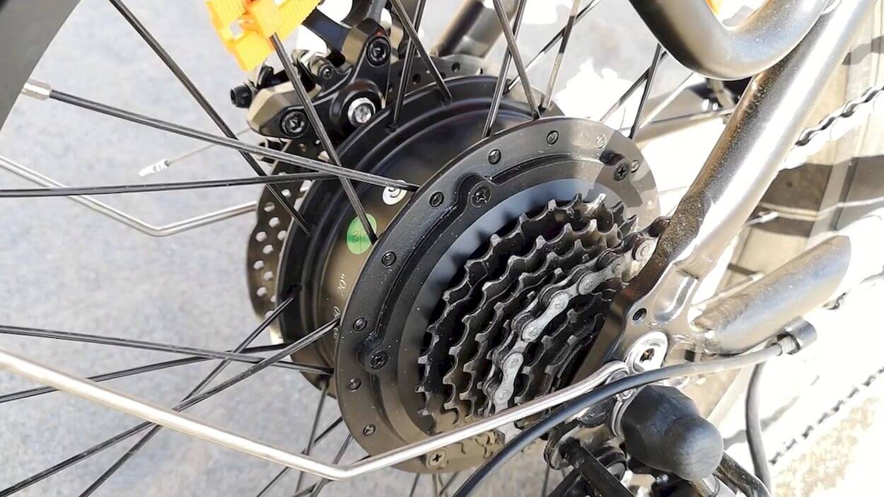 Engwe L20 SE Shimano transmission with 7-speed gears