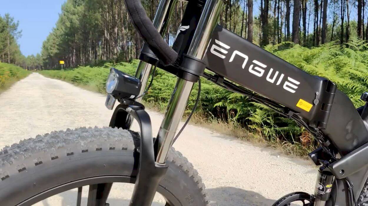 Engwe X26 Review: Derailleur and Lights