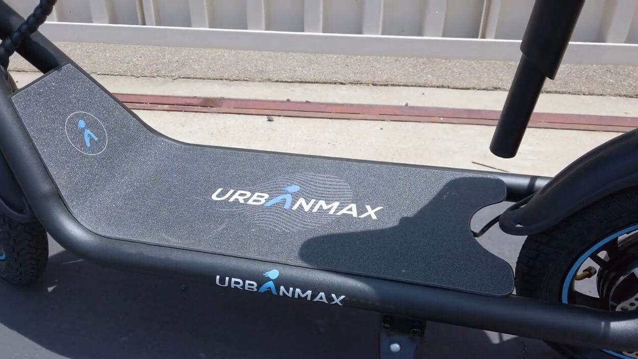 Gyroor Urbanmax C1 Review: Design and Build Quality