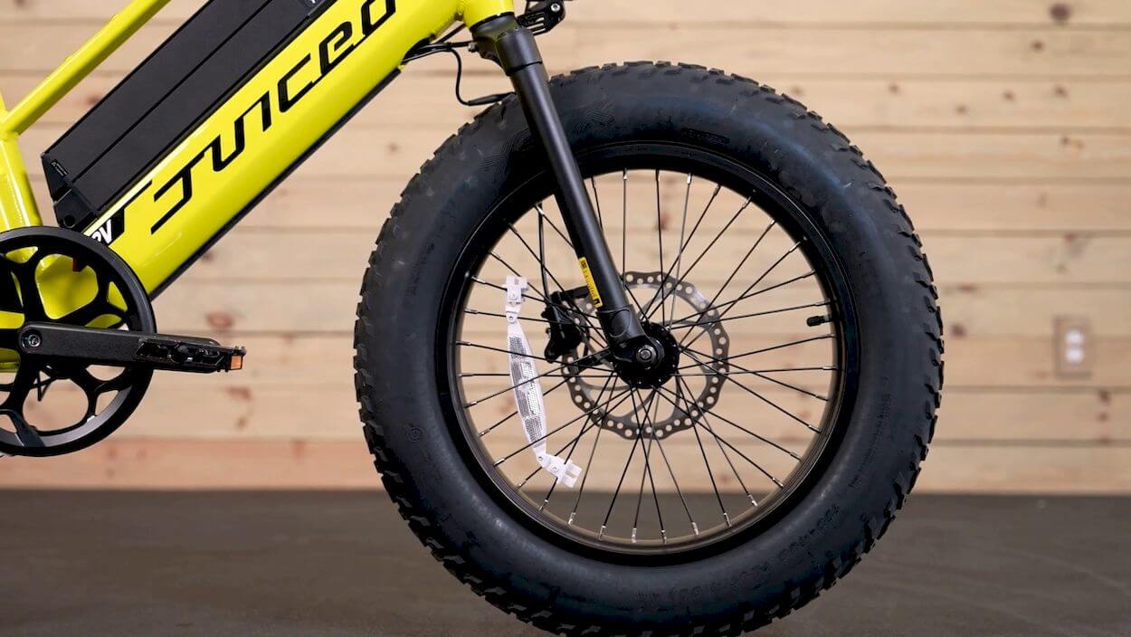 Juiced Ripracer Review: 20-inch by 4-inch CST tires