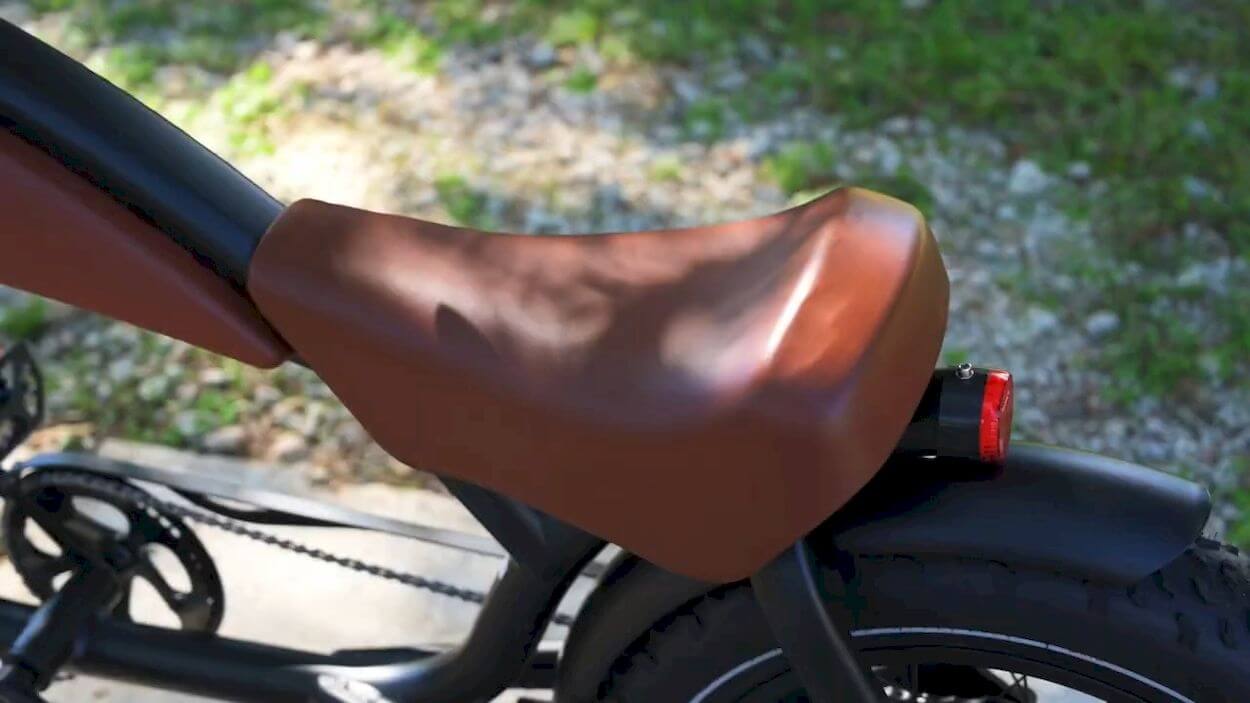 Revibikes Prowler Review: seat