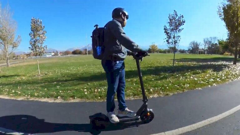 Vmax VX2 Pro Review: This is What Every Electric Scooter Should Be!