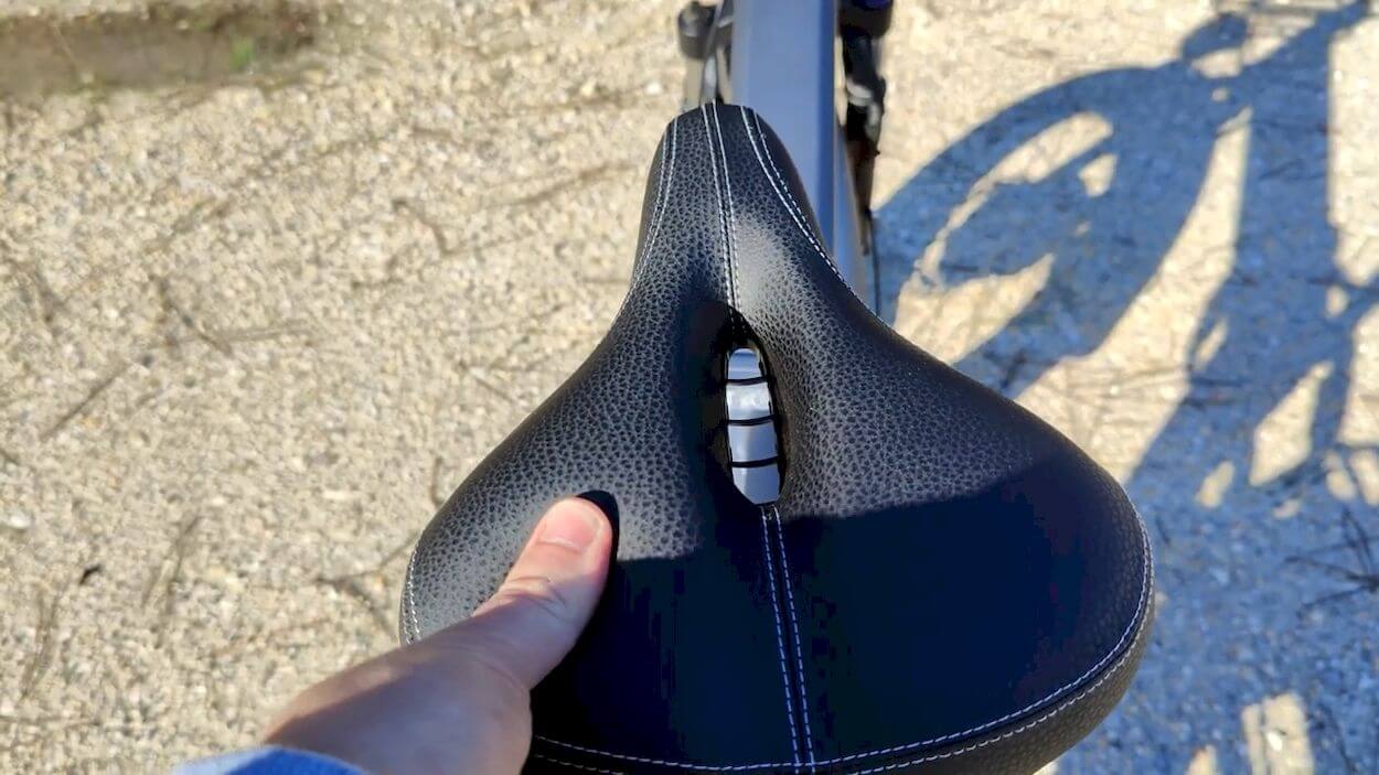 Vakole CO20 Max Review: ultra-comfortable suspended saddle