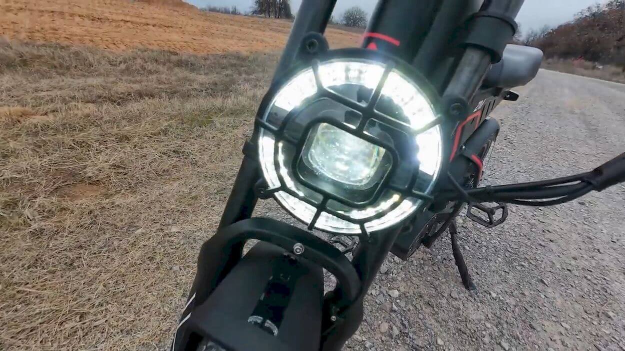 G-Force ZM Review: Front light