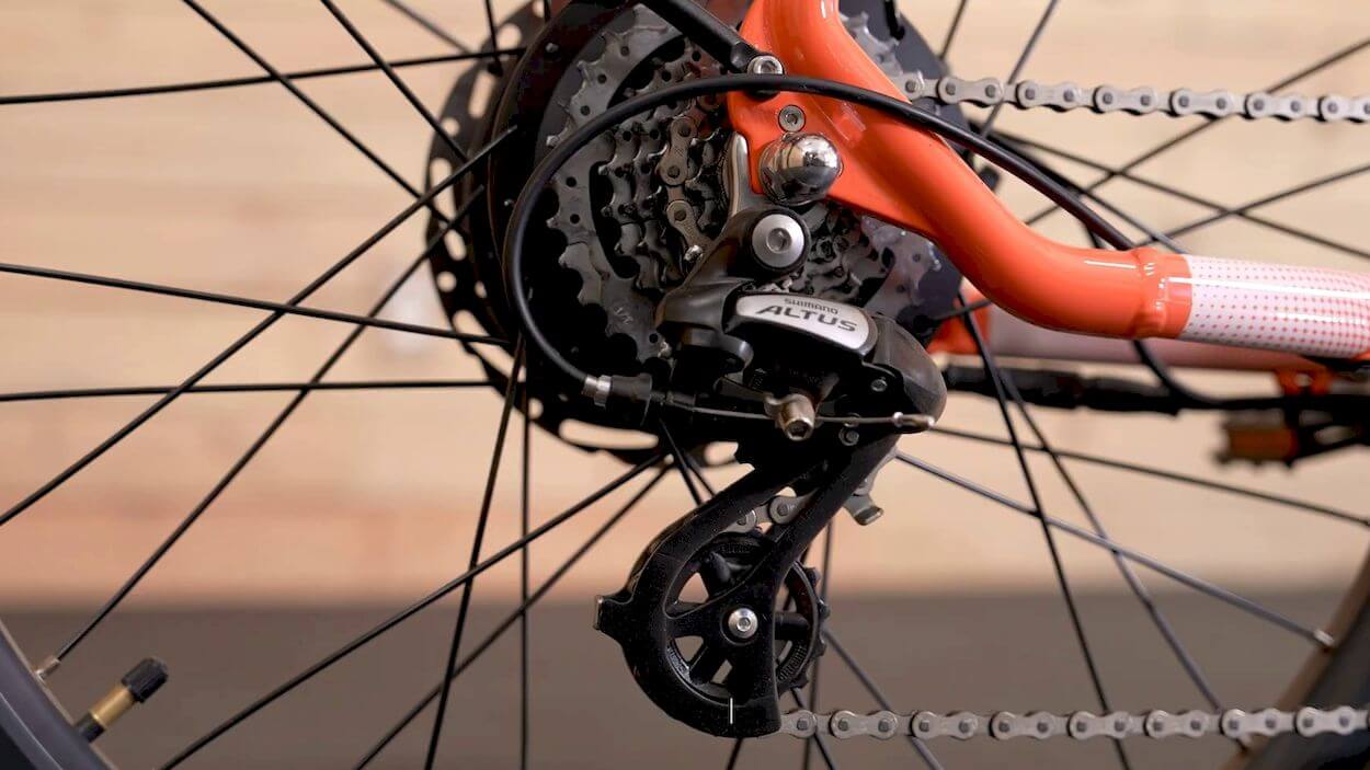 Magnum Cosmo 2 Review: Shimano 7 Speed 11-32T