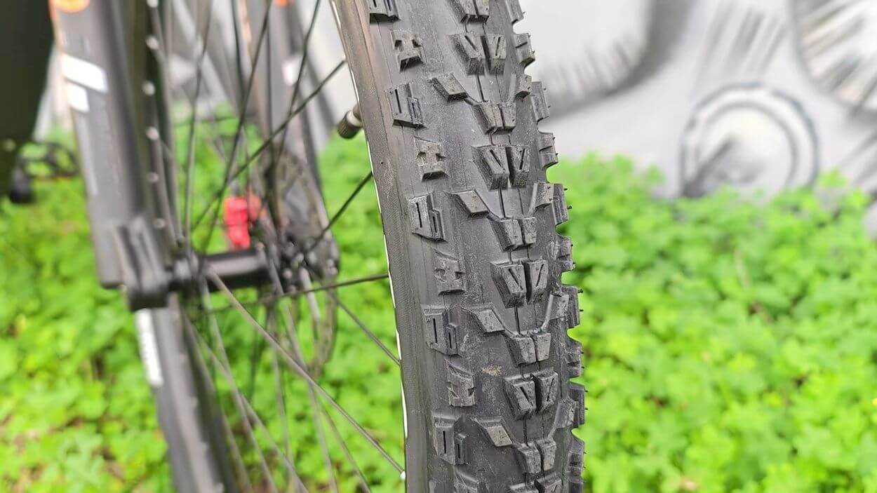 Lankeleisi MX600 Pro Review: 27.5” tires