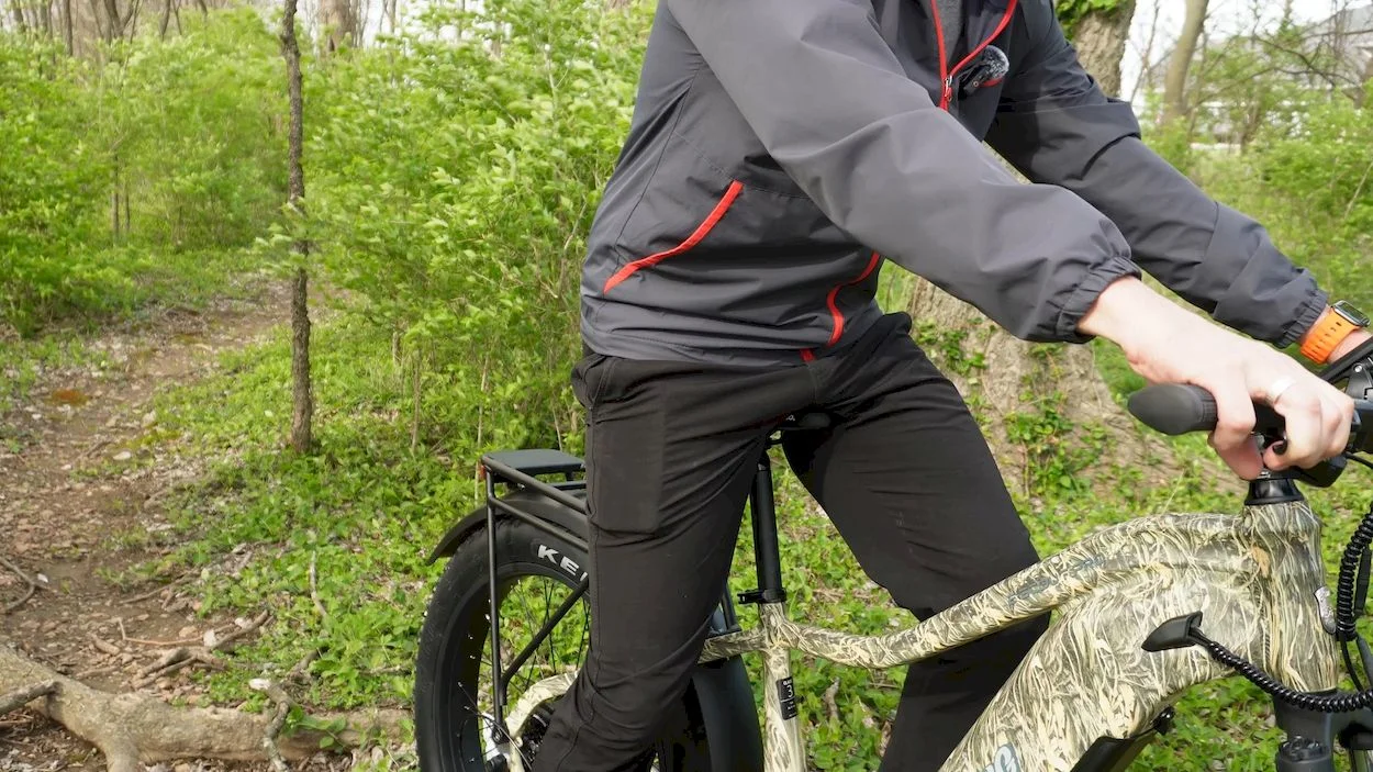 Young Electric E Scout Pro Review: 750W BAFANG SUTTO rear hub motor