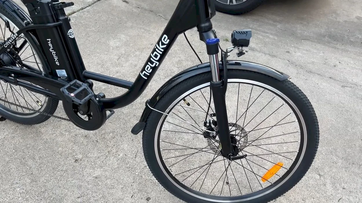 Heybike Cityscape Review: 26" x 1.95“ tires