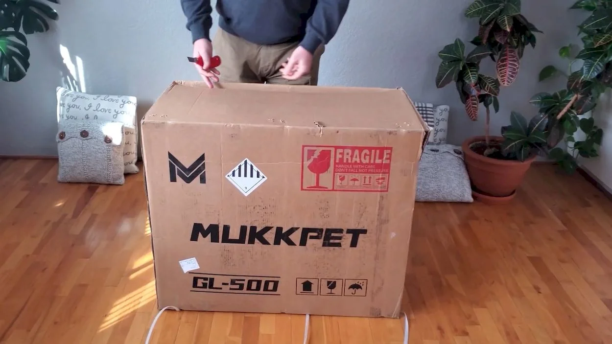 Mukkpet GL Review: Unboxing and Assembly