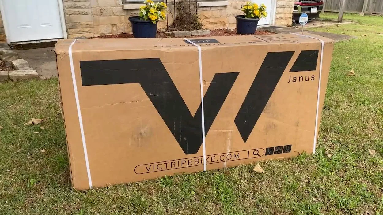 VicTrip Janus Review: Unboxing and Assembly