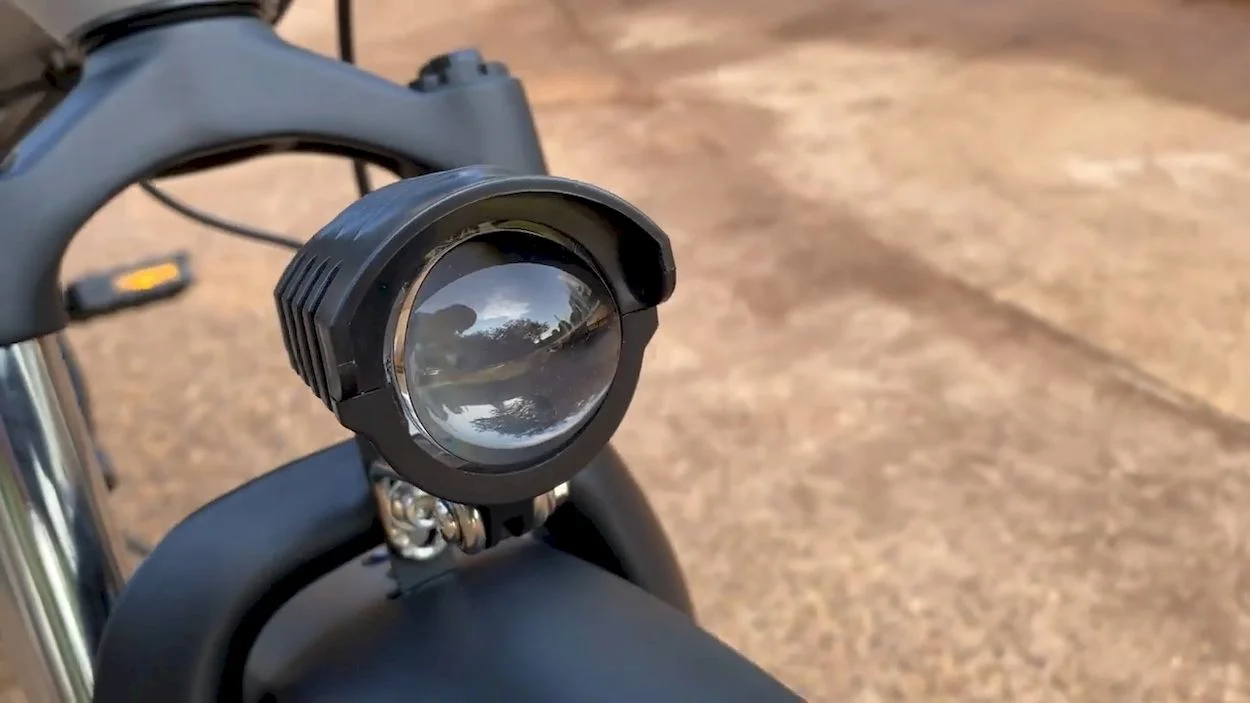 VicTrip Janus Review: Integrated Headlight and Taillight